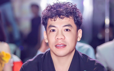 Phù thủy áo dài Tạ Linh Nhân - Nâng tầm áo dài Việt Nam