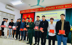 TP. Từ Sơn (Bắc Ninh) tổ chức lớp bồi dưỡng kết nạp Đảng cho thanh niên xung phong viết đơn tình nguyện lên đường nhập ngũ