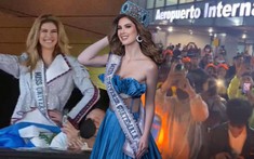'Con gái Mr Nawat' gây náo loạn sân bay ngày xuất trận Miss Universe 2022, sôi động như vừa đăng quang về nước