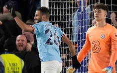 HLV Pep Guardiola thay người đỉnh cao, Man City hạ đo ván Chelsea