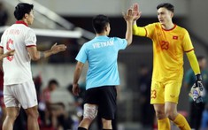 'Ám ảnh' màu vàng, Văn Lâm được đặt riêng màu áo mới tại chung kết AFF Cup 2022