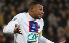HLV PSG nhận lỗi khi để Mbappe đeo băng đội trưởng