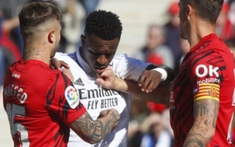 Đội trưởng Mallorca khiêu khích Vinicius khiến HLV Real Madrid nổi đóa