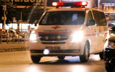 Chơi trội thuê luôn xe cấp cứu để hẹn hò, nàng TikToker bị 'ném đá' dữ dội vì yêu quá hóa rồ