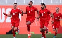 Trận đấu kịch tính nhất U20 châu Á: Bị thẻ đỏ ở giây thứ 8 và bàn thắng xuyên lưới 'ảo ma'