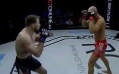 VIDEO: Võ sĩ Mỹ dương đông kích tây, đá trượt mà lại khiến đối thủ knock-out