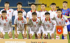 U23 Việt Nam nhận 2 thẻ đỏ, thảm bại trước Iraq