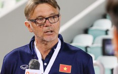 HLV Troussier nói điều bất ngờ khi U23 Việt Nam thảm bại trận thứ 2 liên tiếp