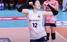 Nữ thần bóng chuyền Hàn Quốc gây sốt với điệu nhảy See Tình
