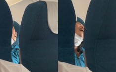 Tiếng khóc xé lòng trên máy bay của người mẹ lặn lội vào Nam nhìn mặt con trai lần cuối