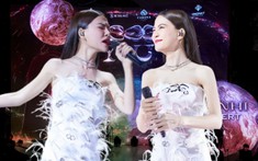 Hà Nhi thăng hoa tại Live Concert đầu tiên trong sự nghiệp, bật khóc nức nở trước tình cảm của khán giả