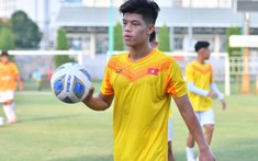 BẤT NGỜ: HLV Troussier loại sao trẻ xuất sắc nhất HAGL ngay trước thềm SEA Games 32