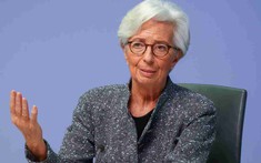 Cựu Giám đốc Quỹ tiền tệ Quốc tế IMF: Mỹ sẽ không vỡ nợ, kinh tế toàn cầu đang phục hồi