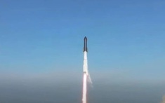 Tàu du lịch vũ trụ của tỉ phú Elon Musk phát nổ trong lần phóng thử nghiệm đầu tiên
