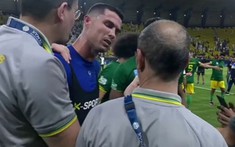Ronaldo vô duyên với Al Nassar, tức giận đẩy nhân viên đối thủ