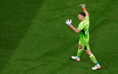 MU muốn chiêu mộ thủ thành vô địch World Cup thay De Gea