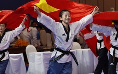 'Nữ thần Taekwondo Việt Nam' khóc nức nở, vẫn đẹp xuất sắc với tấm HCV SEA Games 32