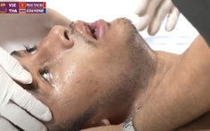VIDEO: Giã như giã gạo, võ sĩ Việt Nam đấm đối thủ Thái Lan thân tàn ma dại, nằm bất động trên sàn đấu