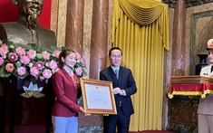 Chủ tịch nước Võ Văn Thưởng xúc động và tự hào về câu chuyện của Nguyễn Thị Oanh tại SEA Games 32