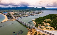 Khu vực nào tại huyện Phù Mỹ, Bình Định vừa được quy hoạch phát triển thành đô thị, du lịch biển?