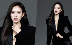 Hoa hậu Đỗ Hà diện vest không nội y đầy quyền lực, hé lộ sẽ tiếp tục đi thi quốc tế