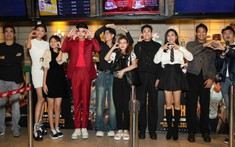 Kiều Minh Tuấn hát lô tô, Quốc Trường trổ tài “bắn' tiếng Anh tại cinetour 'Kẻ ẩn danh'