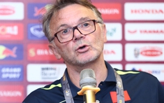 HLV Troussier: 'U23 Việt Nam lẽ ra phải thắng 10-0'