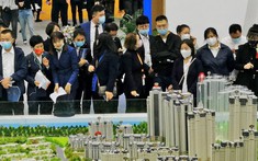 Bất chấp những tín hiệu khởi sắc trên thị trường bất động sản, giới đầu tư nước ngoài tại Trung Quốc vẫn chờ