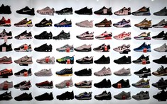 Nhà sản xuất bọt sneaker gia nhập hàng ngũ 50 người giàu nhất Hàn Quốc nhờ pin xe điện