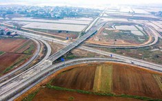 Thủ Tướng: Không để lãng phí, lợi ích nhóm khi xây dựng cao tốc