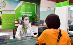 Hai ông lớn ngân hàng hạ lãi suất tiết kiệm về mức thấp 5,5%
