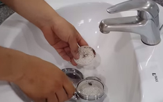 Cách vệ sinh vòi sen tắm nhanh chóng, đơn giản