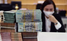 Nóng trong tuần: Nhiều ngân hàng cho vay để trả nợ ở ngân hàng khác với lãi suất chỉ từ 6%/năm