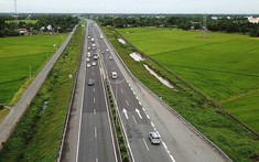 An Giang muốn nâng cấp, mở rộng nhiều tuyến đường, bến cảng