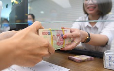 Bất động sản 24h: Tiền người dân gửi ngân hàng tăng kỷ lục