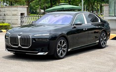 Giá xe BMW 735i 2023 kèm tin khuyến mại mới nhất tháng 11/2023
