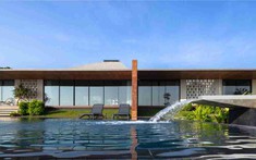 Biệt thự hiện đại như resort mini trên khuôn viên 40.000m2 ngắm trọn hồ và núi tại Ba Vì