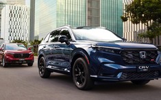 Chính sách bán xe Honda CR-V hybrid trái chiều giữa 2 miền Nam - Bắc: Nơi tặng quà - nơi "kèm lạc"