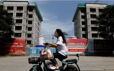 Chuyên gia khuyến nghị Trung Quốc cần lập quỹ hỗ trợ thị trường để giải cứu các nhà phát triển bất động sản