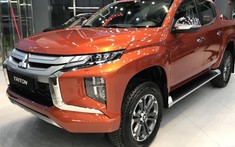 Mitsubishi Triton tăng tốc, Ford Ranger nắm chắc ngôi vương phân khúc năm 2023