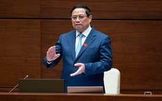 Thủ tướng: Phấn đấu để lương khu vực Nhà nước tiệm cận khu vực tư