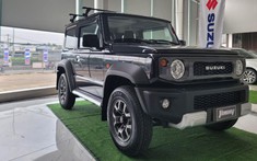 Cận cảnh Suzuki Jimny vừa về đại lý - "Tiểu Mercedes-Benz G-Class" sẽ mở bán vào đầu năm sau