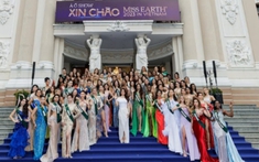 Miss Earth 2023 'khai màn': Thảm xanh hoành tráng tại Nhà hát Thành phố, 90 mỹ nhân vỡ òa cảm xúc vì 'À Ố Show'