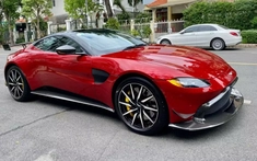 "Qua" Vũ mới tậu xe này, đủ trọn bộ sưu tập xe Aston Martin Vantage ở Việt Nam với hơn 5 chiếc