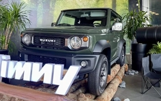 Suzuki Jimny mới ra mắt chính thức đã bị "bán bia kèm lạc" tại đại lý, giá có nơi lên đến gần 900 triệu đồng