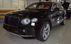 Đại gia Quốc Vũ chi hàng chục tỷ đồng mua xe Bentley Bentayga 2024 để vợ có xe êm ái đi trong thai kỳ