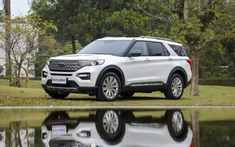 Xả hết hàng tồn 2022, Ford Explorer quay đầu tăng giá