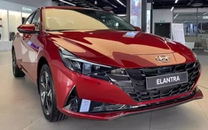 Đại lý ồ ạt ưu đãi đến 70 triệu đồng cho Hyundai Elantra để giải phóng hàng tồn kho