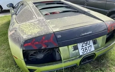 Siêu xe Lamborghini Murcielago bị nghi "giả cầy" tiếp tục lộ ảnh đáng thương ở bãi xe, hốc gió lòi ra cả quạt