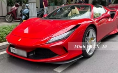 Doanh nhân quận 7 bán lại siêu xe Ferrari F8 Spider chính hãng đầu tiên về nước, mới chạy hơn 7.000 km